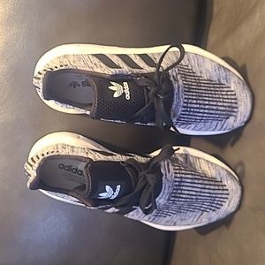 Boys Adidas Sneakers